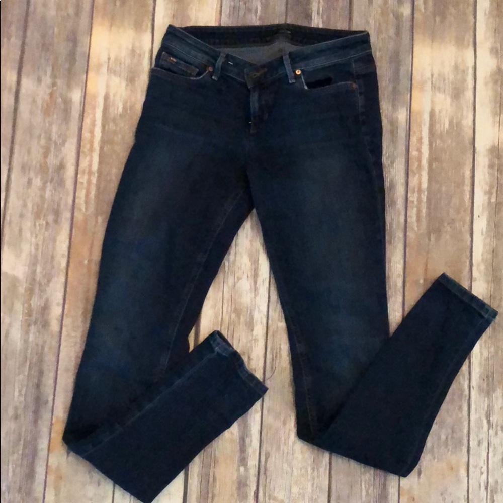 Joe’s jeans chelsea fit